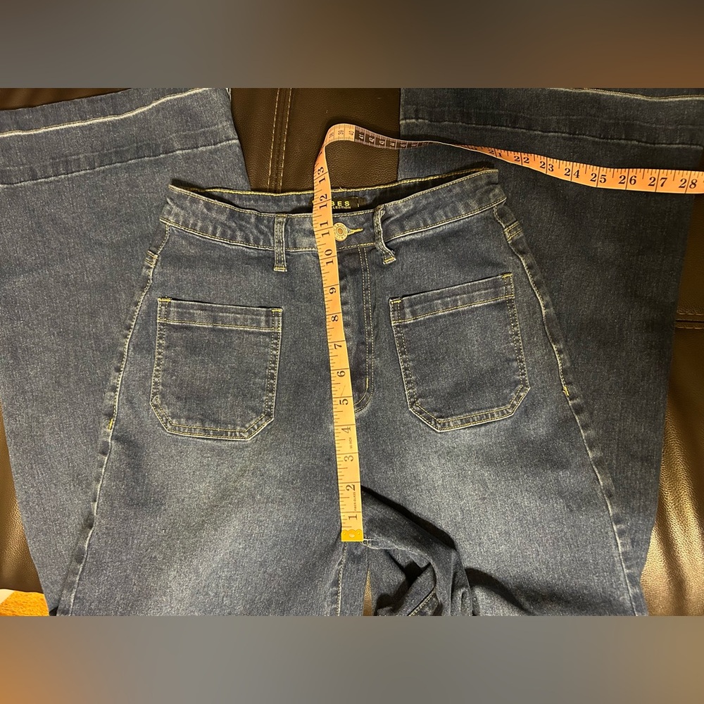 Vibes Collection Women's Blue Medium Wash High Rise Wide-Leg Stretch Jeans. - Picture 10 of 12